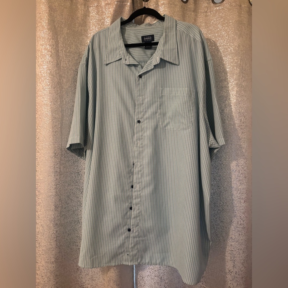 Harbor Bay Men's Green Striped Button Down Shirt